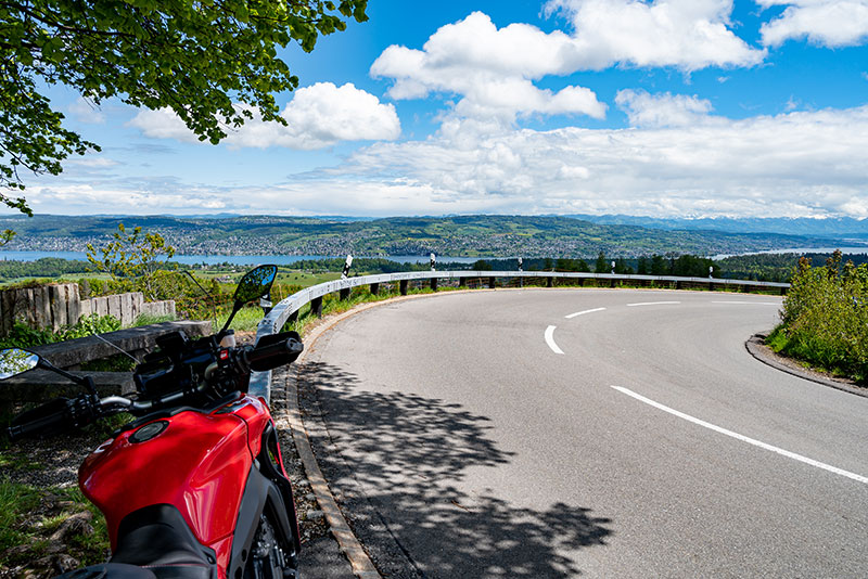 Schweizer Motorrad-Sightseeing-Tour