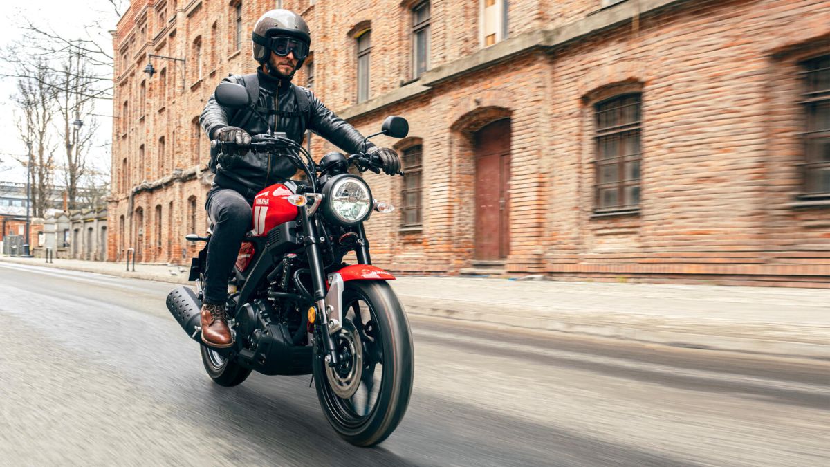 NEW YAMAHA XSR125: BORN TO FREE SPIRITS