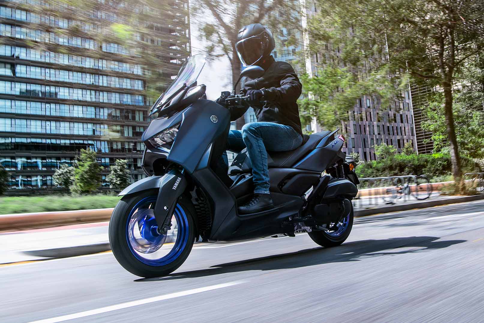 Yamaha XMAX 125