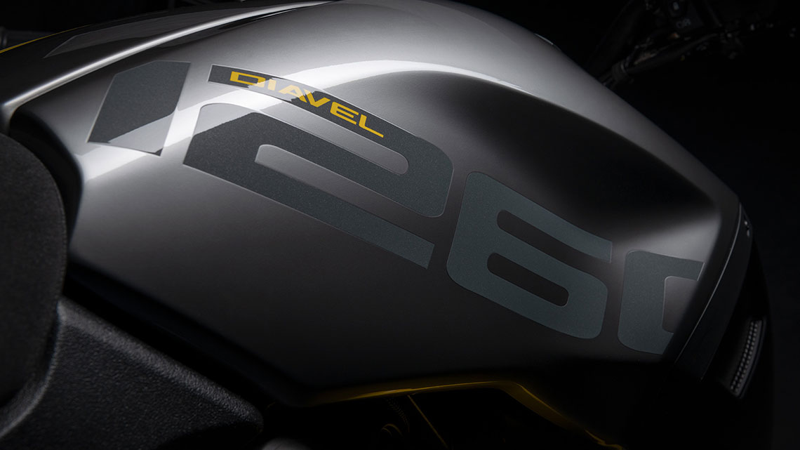 AB JULI: NEW DIAVEL 1260 S BLACK AND STEEL